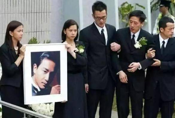 張國(guó)榮，自殺的3個(gè)原因，找到了，個(gè)個(gè)都致人死地