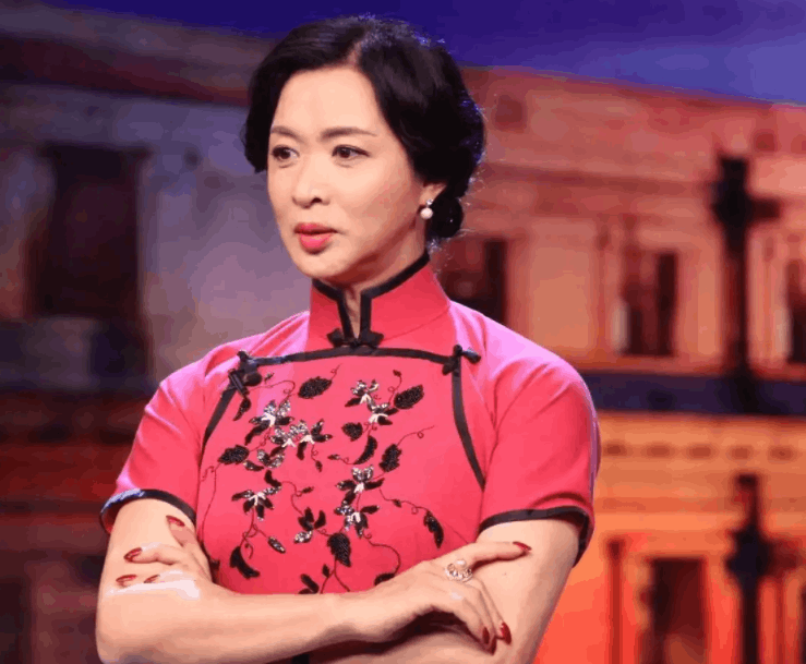 金星是男生還是女生(變性金星人物簡歷)