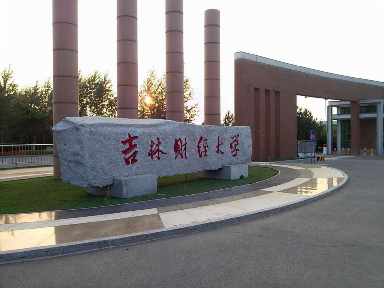 吉林高校排名出爐，延邊大學(xué)排名第二，吉林大學(xué)穩(wěn)居榜首