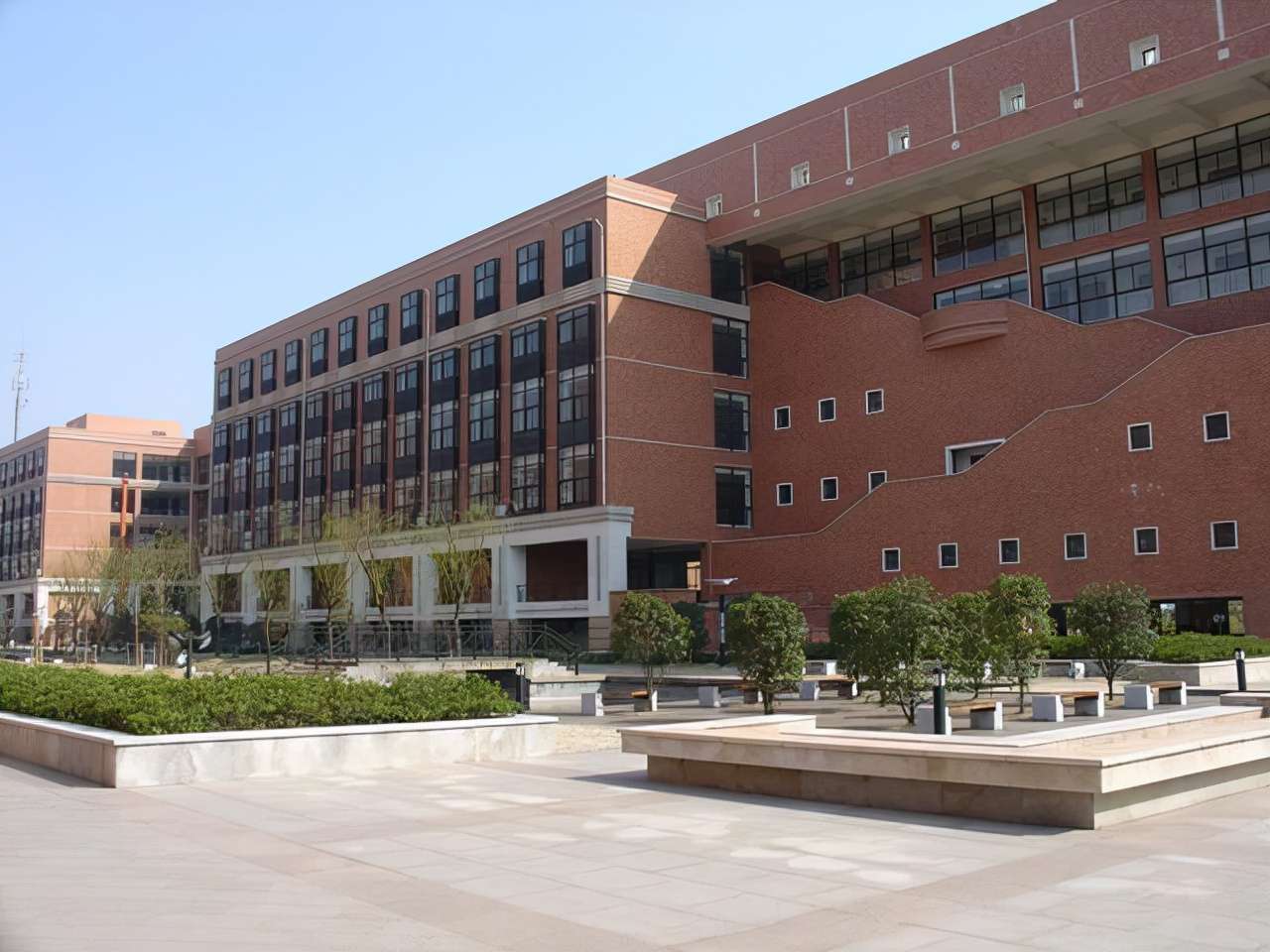 杭州電子科技大學(xué)排名(計(jì)算機(jī)排行榜出爐)