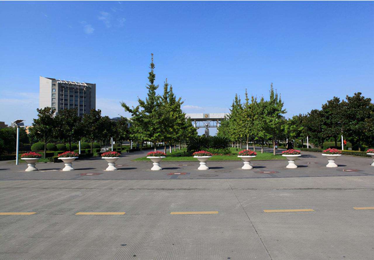 成都理工大學(xué)什么檔次,四川省名牌大學(xué)排行榜