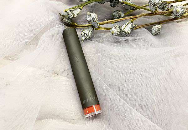 真人素顏口紅試色！這些網紅色丑到讓我哭泣……