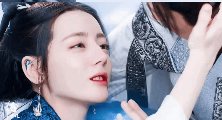 與君初相識小說講了什么