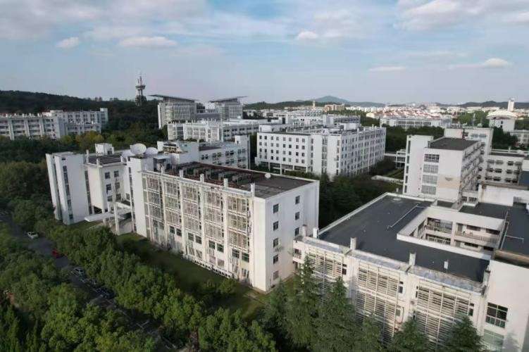 南京師范大學是211大學嗎(2022校友會公布中國最好大學排名第40)