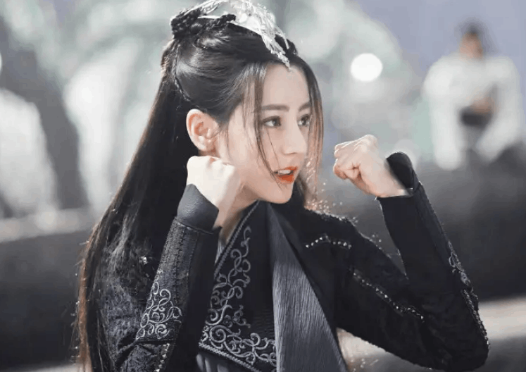 與君初相識小說講了什么