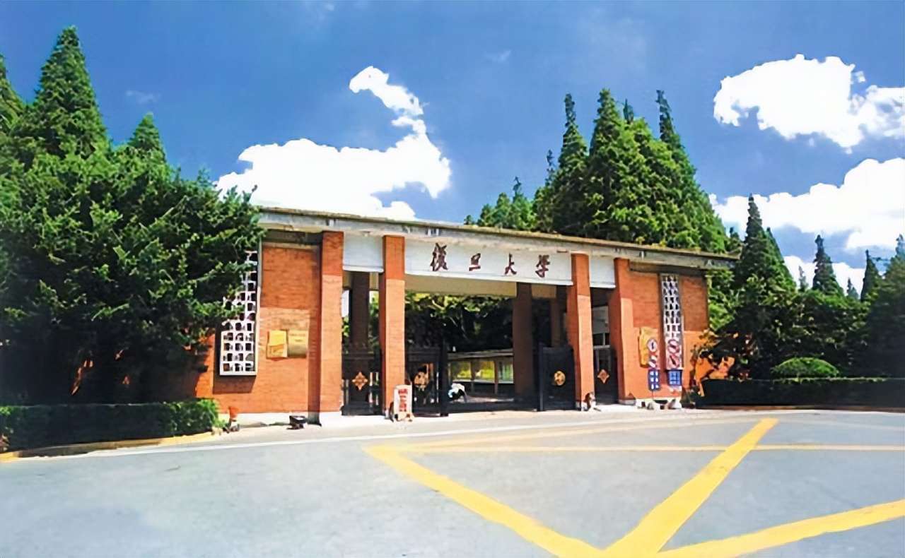 中國“百強大學(xué)”排名公布，浙大領(lǐng)銜“前4”，復(fù)旦不敵武大華科