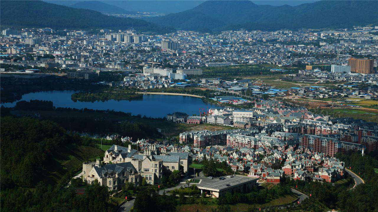 四會市翡翠批發市場有沒有假貨,買翡翠收到殘次品解決方法