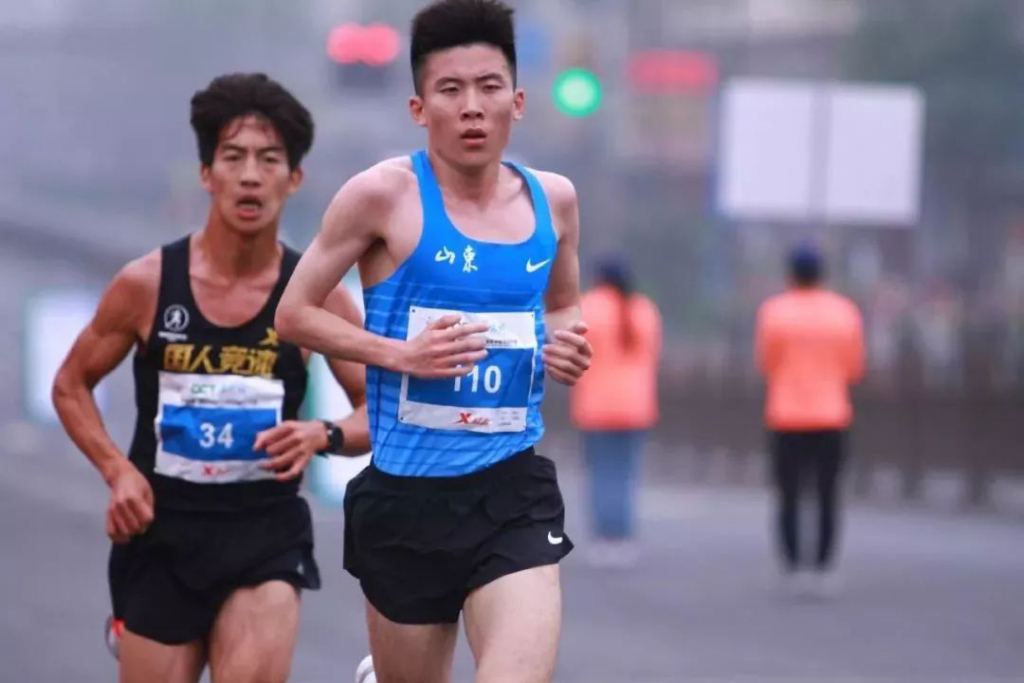10公里50分鐘什么水平(10公里配速對照表與年齡)