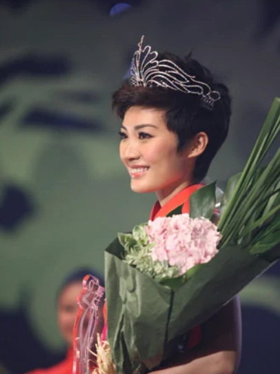 鳳凰衛視主持人名單大全(鳳凰臺最漂亮的女主持人名單)