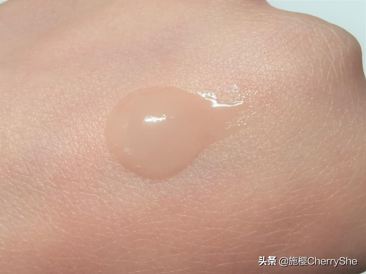 玉蘭油和歐萊雅哪個好用(玉蘭油和歐萊雅的排名)