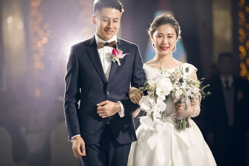 西裝品牌前十名(結(jié)婚男士西服十大品牌排行榜)