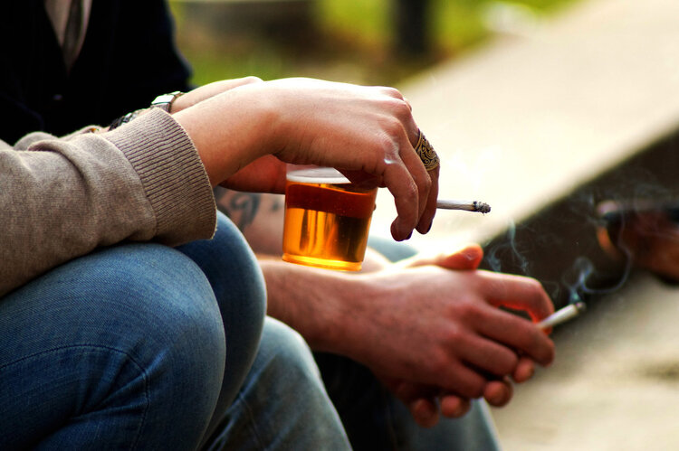 有酒癮的人怎么辦用什么辦法能戒掉