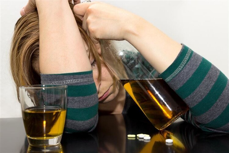 有酒癮的人怎么辦用什么辦法能戒掉