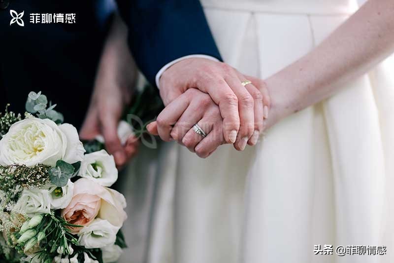 把女朋友罵得很慘還能挽回嗎(一時沖動罵了女朋友怎么道歉)