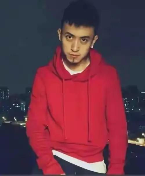 傳說中的“滬上皇”秦奮到底是什么背景？兩種說法哪個可信