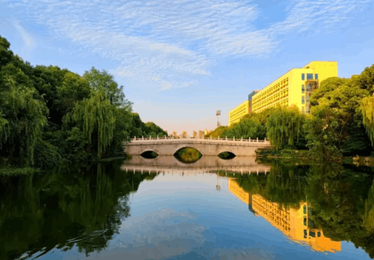 中南財經(jīng)政法大學排名全國第幾,2022校友會中國財經(jīng)類大學排行榜