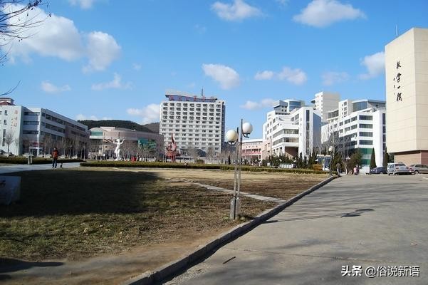 2022中國工商類大學排名，第一實至名歸，山東這所高校擠進前五名