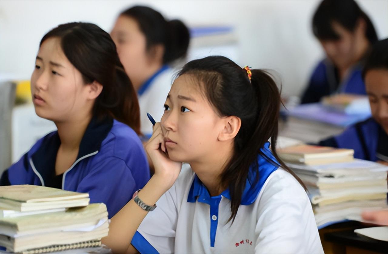 女生最吃香的十大專業(薪資高待遇優,適合女生)