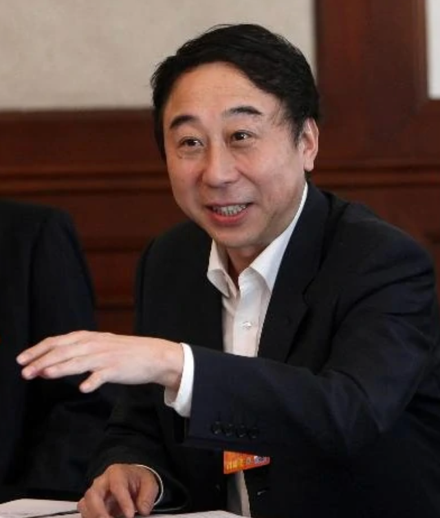 馮鞏個人資料簡介及家世(太爺爺是民國總統馮國璋)