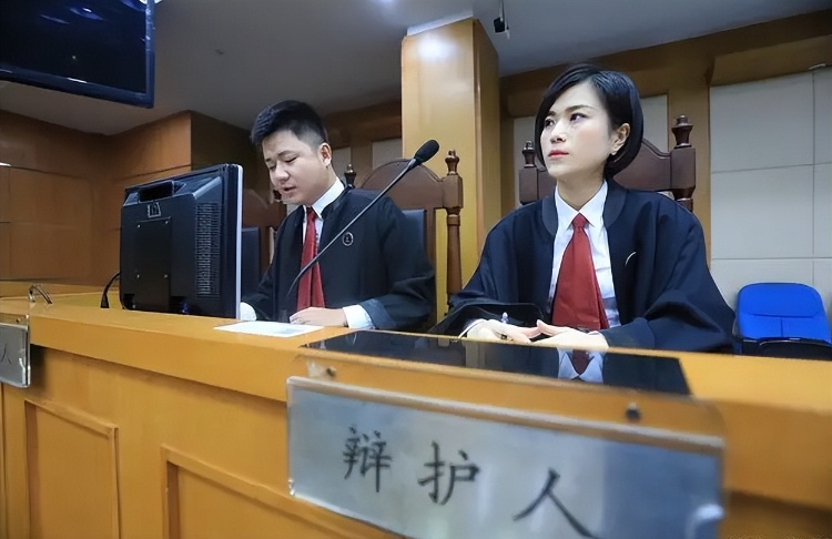 女生最吃香的十大專業(薪資高待遇優,適合女生)
