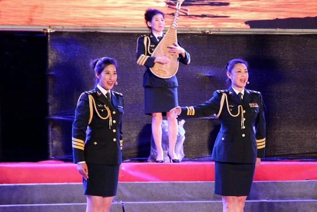 為什么文藝兵軍銜(文藝兵軍銜肩章圖解)