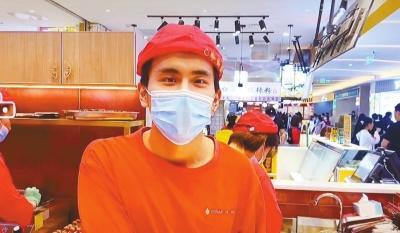為什么男的喜歡做服務員(服務員為什么不要男的)