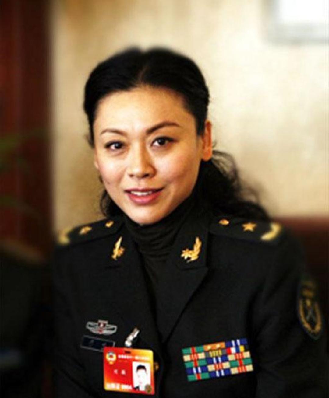 為什么文藝兵軍銜(文藝兵軍銜肩章圖解)