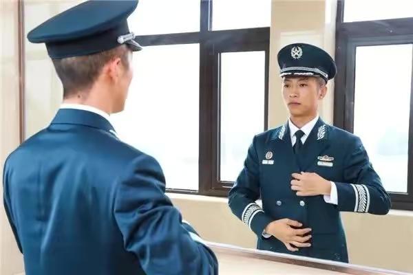 為什么文藝兵軍銜(文藝兵軍銜肩章圖解)