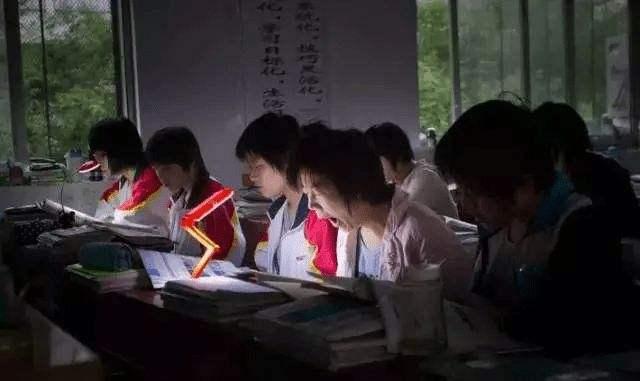 為什么大學勤奮的男生找到到女朋友