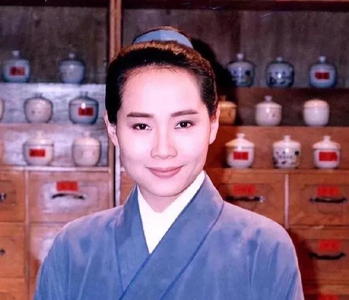 為什么女生扮男生很清秀(為什么男生喜歡女生叫哥哥)