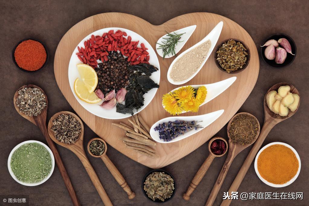 為什么我的舌頭邊上帶花邊(舌頭邊上下面長(zhǎng)泡為什么)