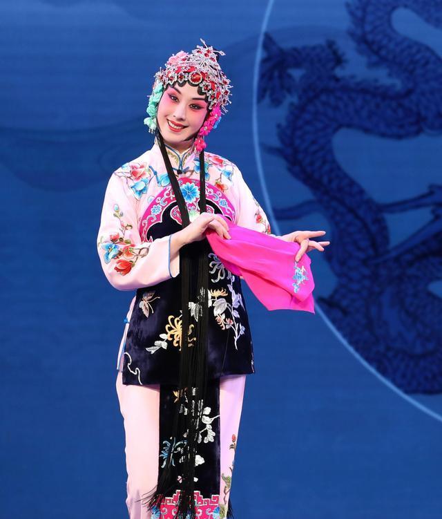 當紅女明星排行榜2021(中國女明星人氣榜單)