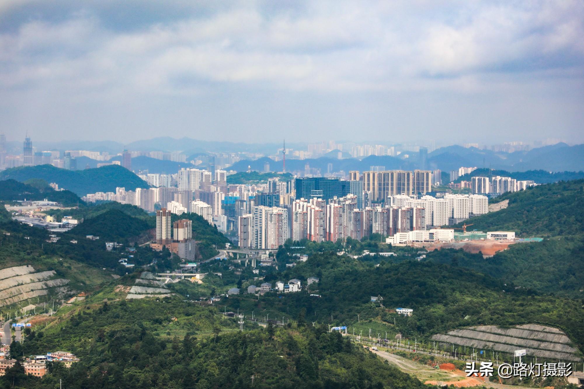 中國最涼爽城市排名(中國現(xiàn)在哪個城市最涼快)