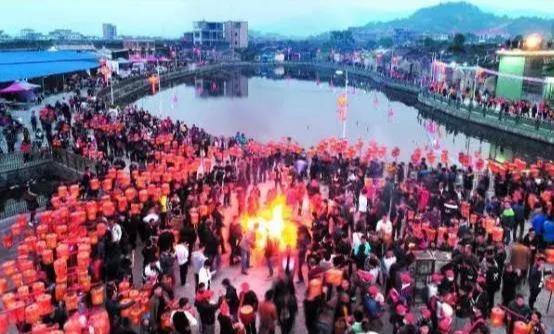 中國最大的村是什么村有多少人(中國最大的村面積有多大)