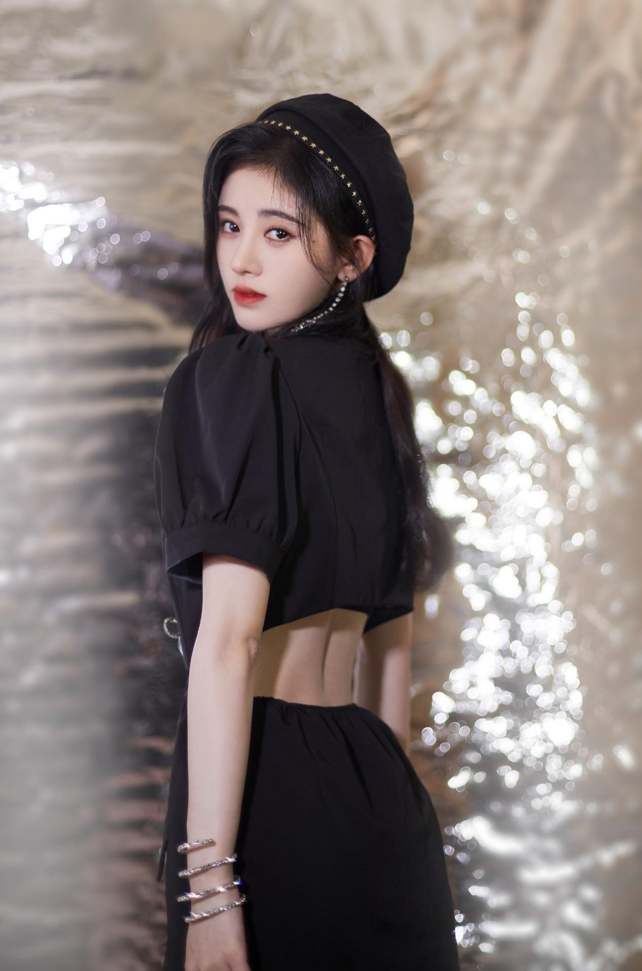 如何判斷自己算不算腿長(女生標準腿長對照表)