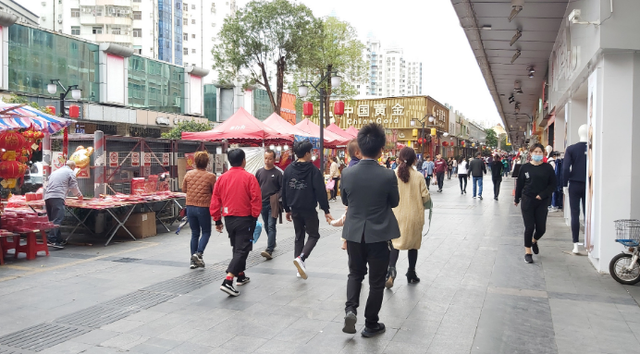 珠海最繁華的步行街在哪里(珠海年輕人買衣服的地方)