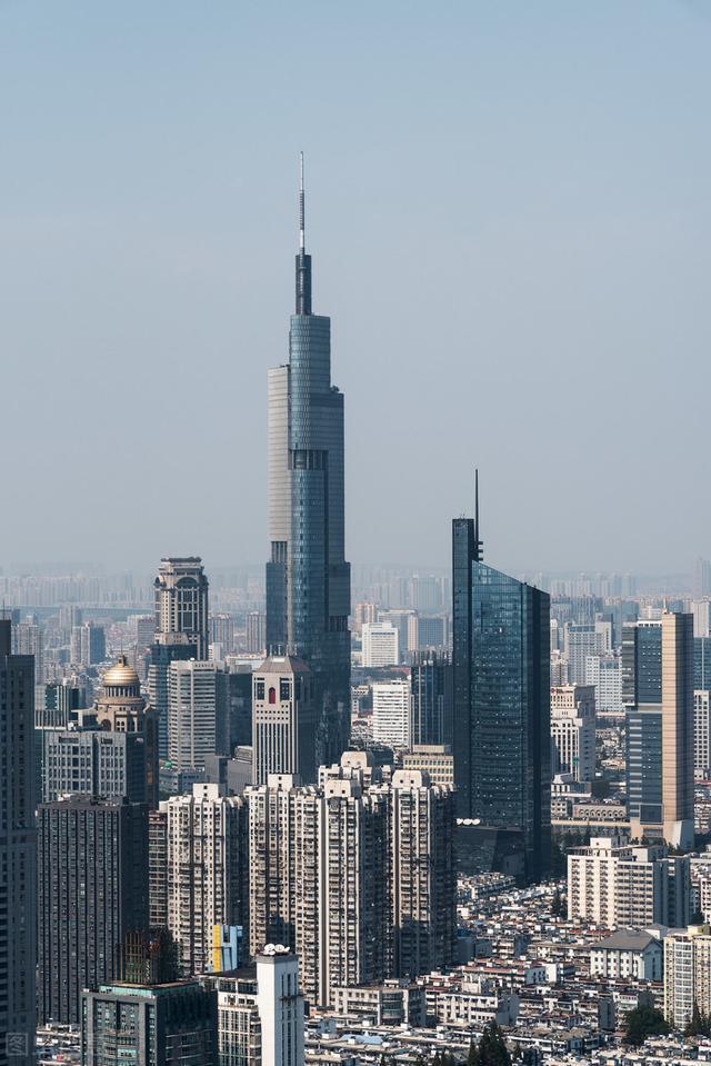 紫峰大廈介紹(關于南京紫峰大廈的資料)