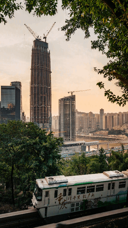 重慶最高建筑（高458米！鏡頭中的重慶在建第一高樓）