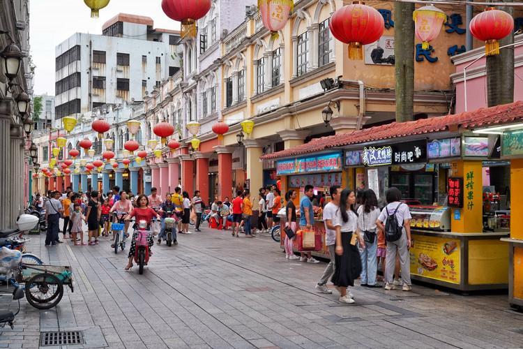 珠海最繁華的步行街在哪里(珠海年輕人買衣服的地方)