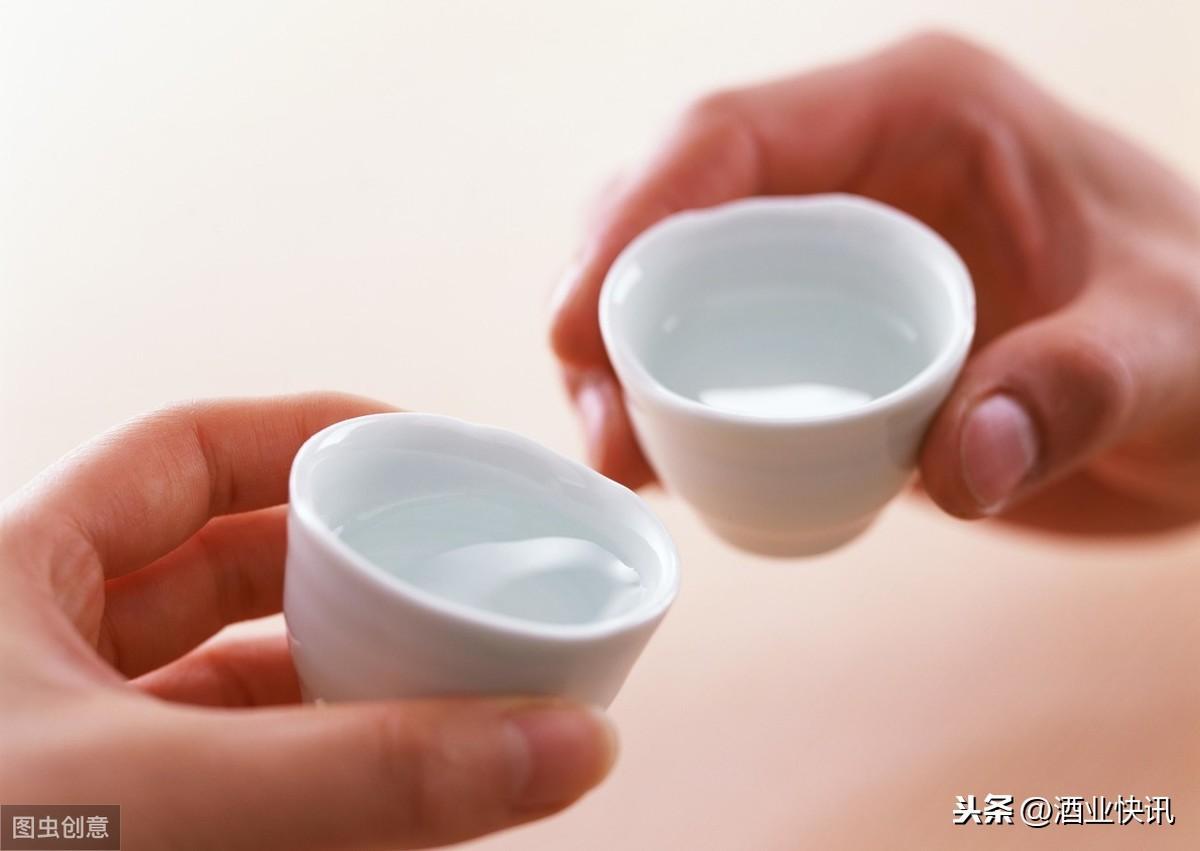 遵義十大醬香酒香飄江城醉三鎮(zhèn)(除了茅臺酒遵義還有十大名酒)