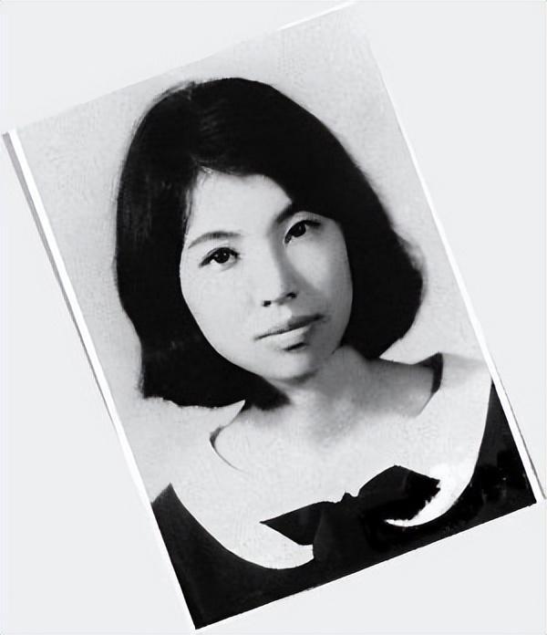 女作家三毛之死( 三毛之死是抑郁而死嗎 )