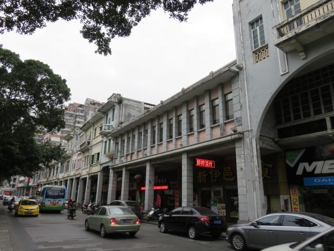 珠海最繁華的步行街在哪里(珠海年輕人買衣服的地方)