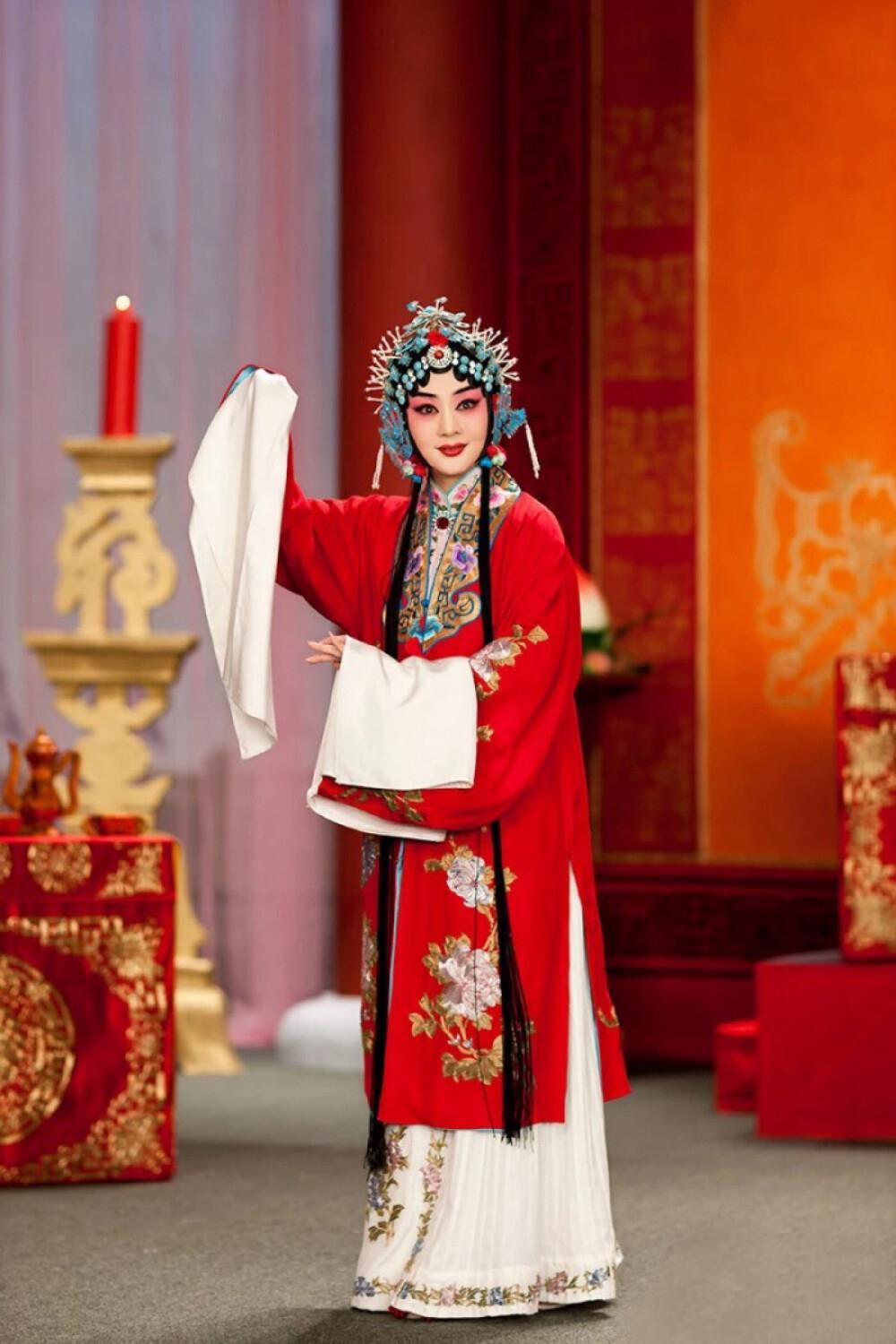 當紅女明星排行榜2021(中國女明星人氣榜單)