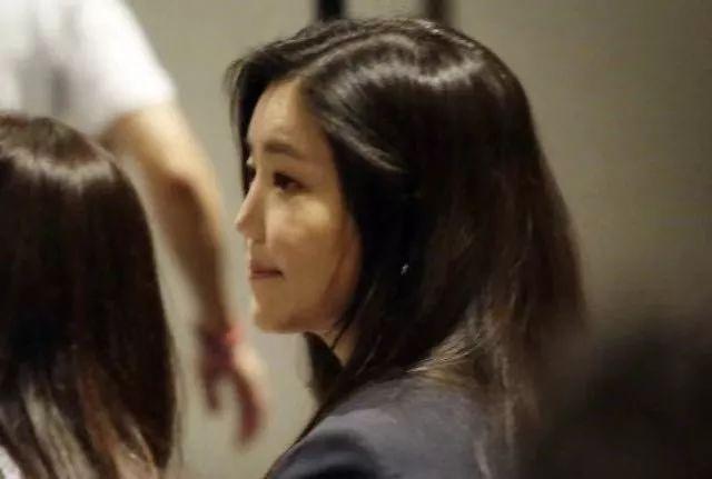 崔泰源與盧素英的世紀離婚案(崔泰源哪年出生的)