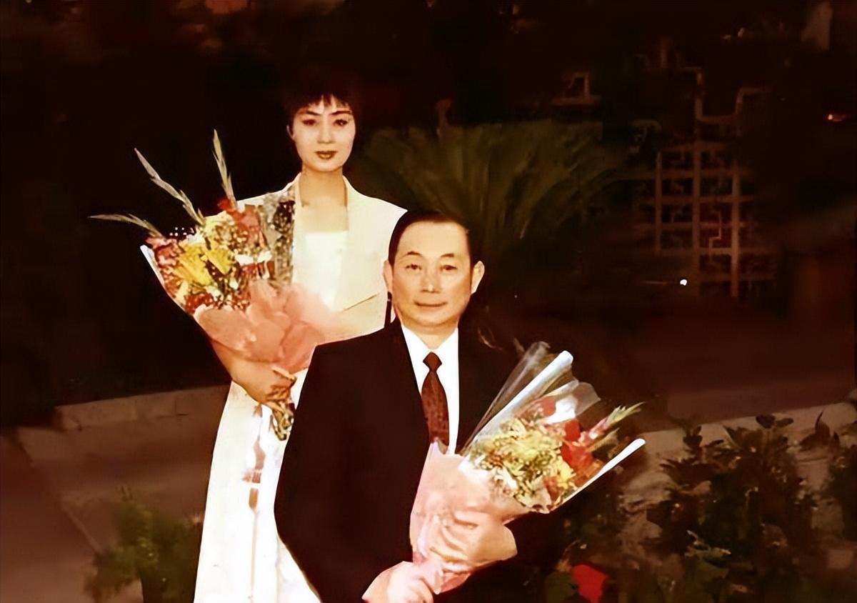 當紅女明星排行榜2021(中國女明星人氣榜單)