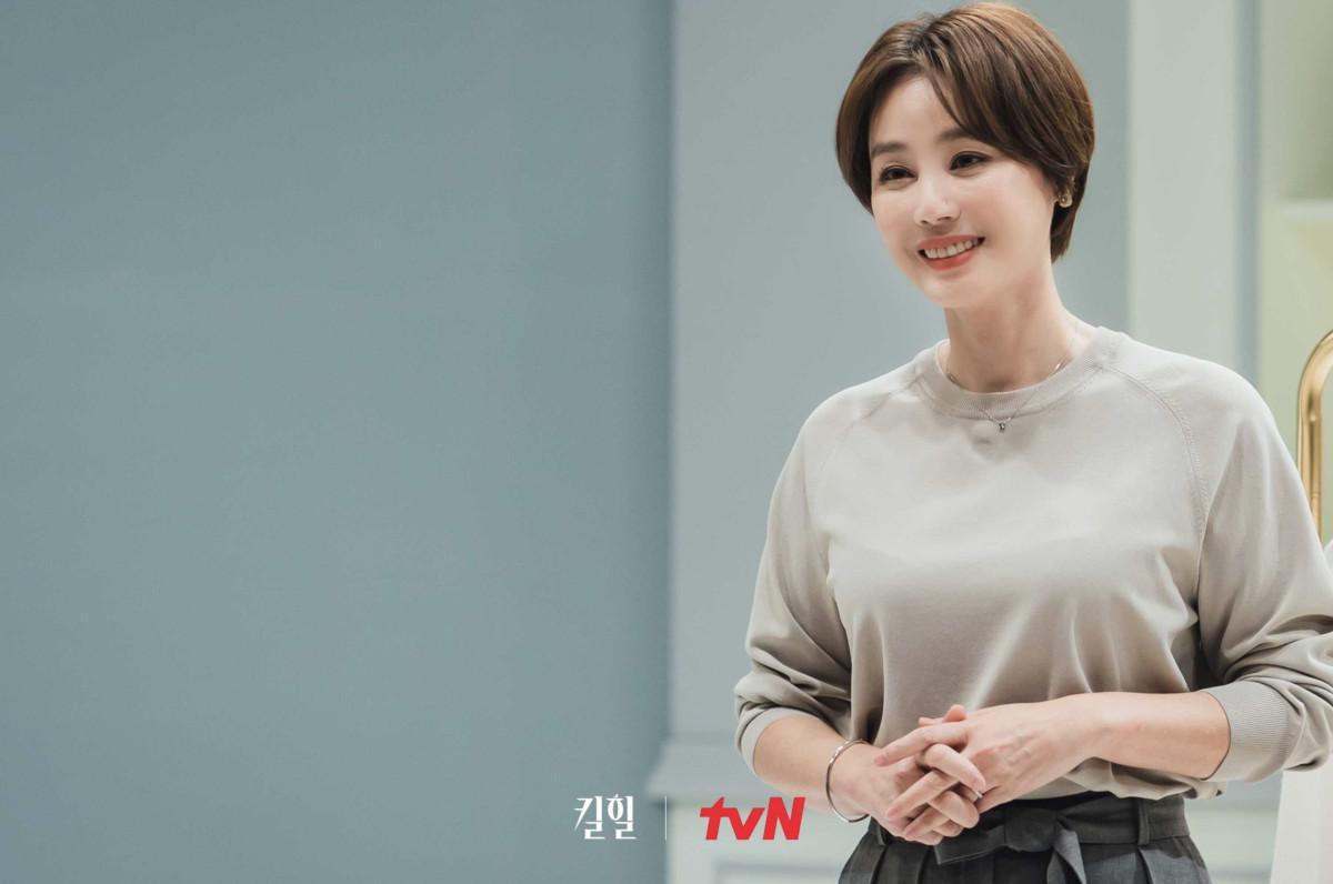 韓劇女主和財閥兒媳婦的一樣(女主是財閥并且腹黑的韓劇)