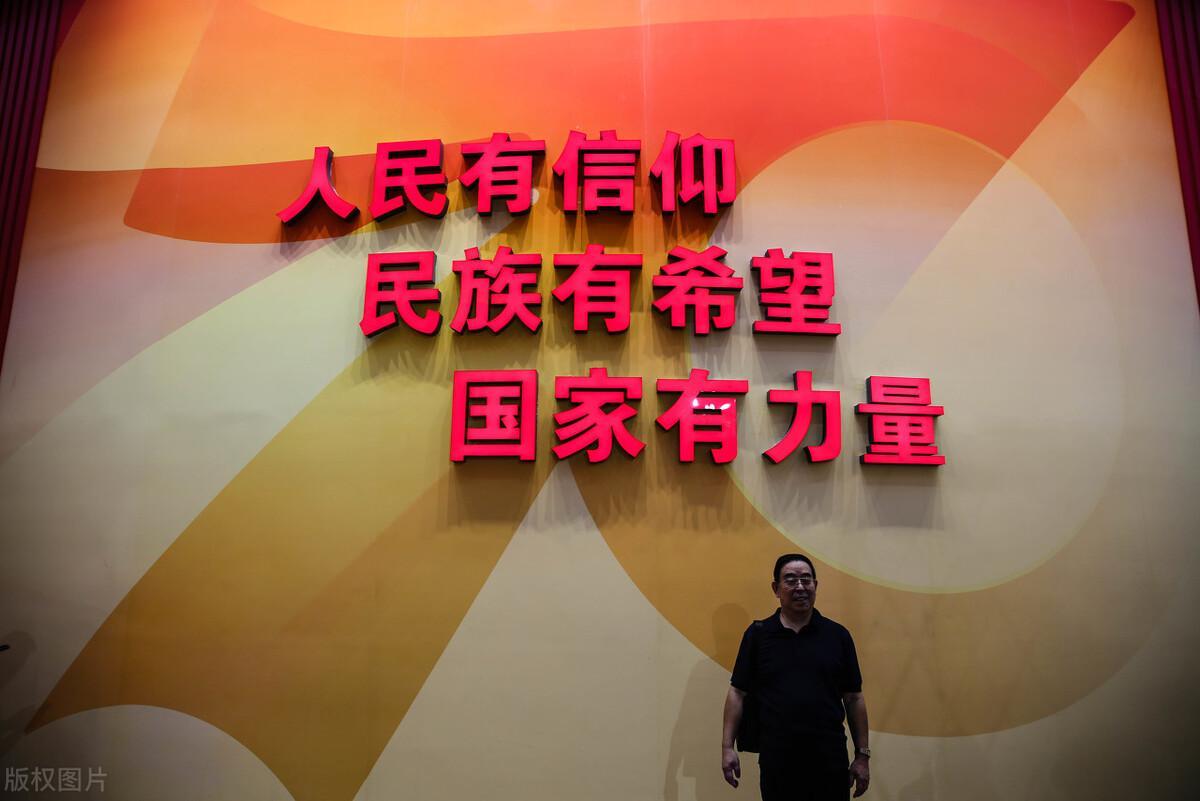 小學生歌頌國慶節的現代詩歌:2022適合國慶節朗誦的詩歌【最新推薦】
