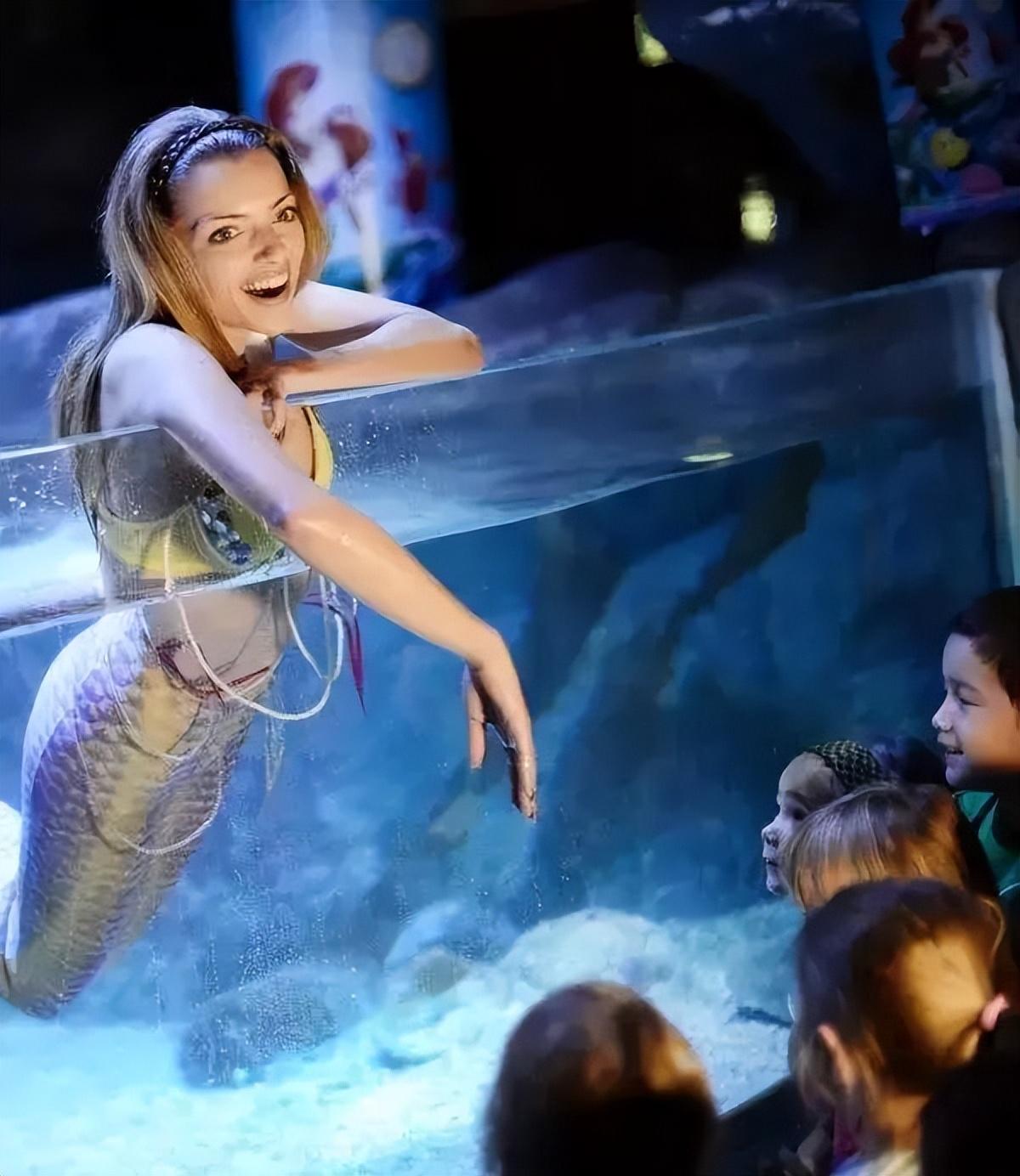 世界最大獨(dú)立圓柱體水族館爆裂,制造商介入調(diào)查